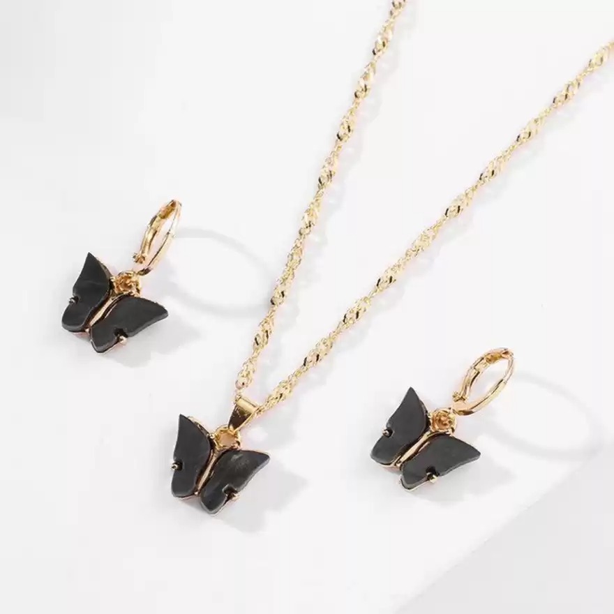 Butterfly Kisses Black Earring Set | Black earrings, Trendy stud earrings,  Edgy jewelry