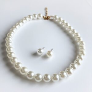 Pearl Necklace stud