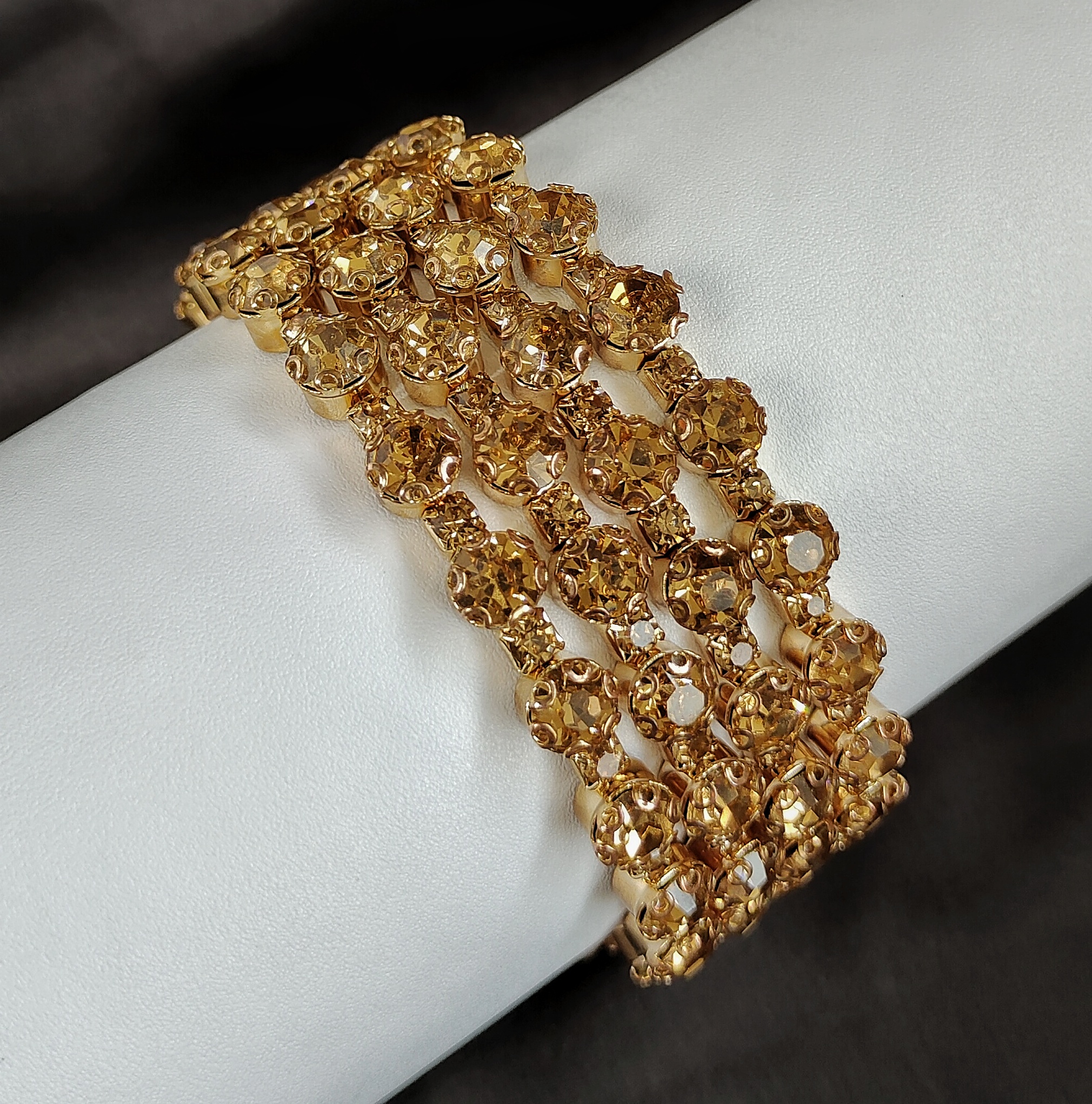 Plain Gold Bracelets | TJC